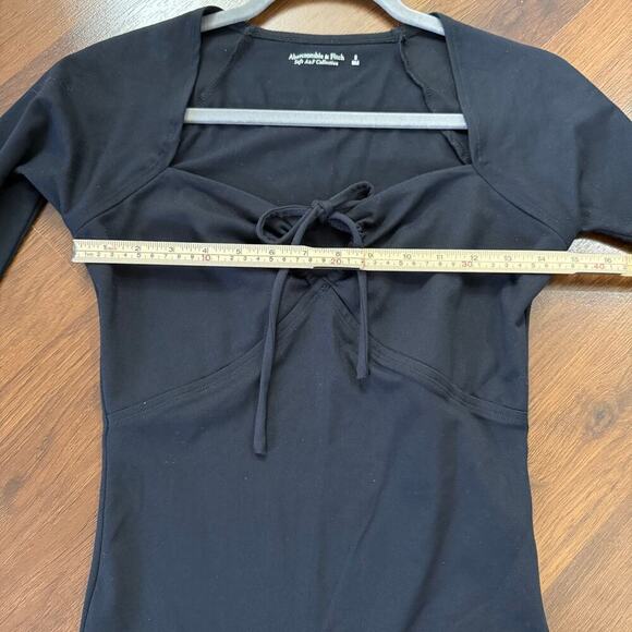 Abercrombie & Fitch Long Sleeve Keyhole Tie Bodysuit Casual Romantic Black Sz S - Picture 4 of 6